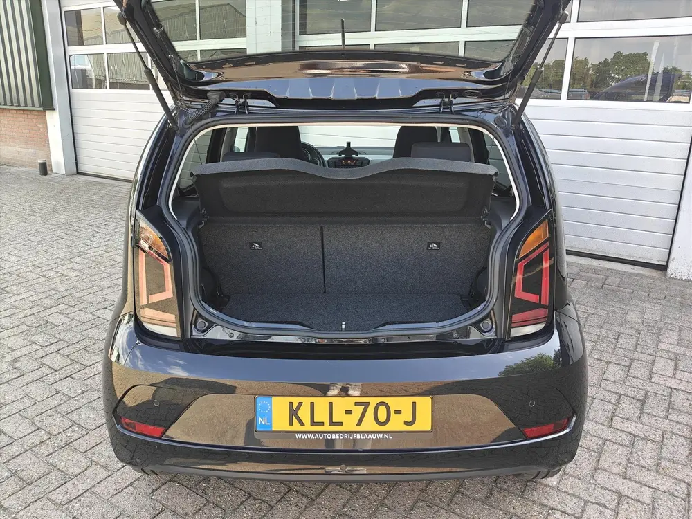 Volkswagen E-Up! Elektromotor 82pk 5D uit 2022, foto 7