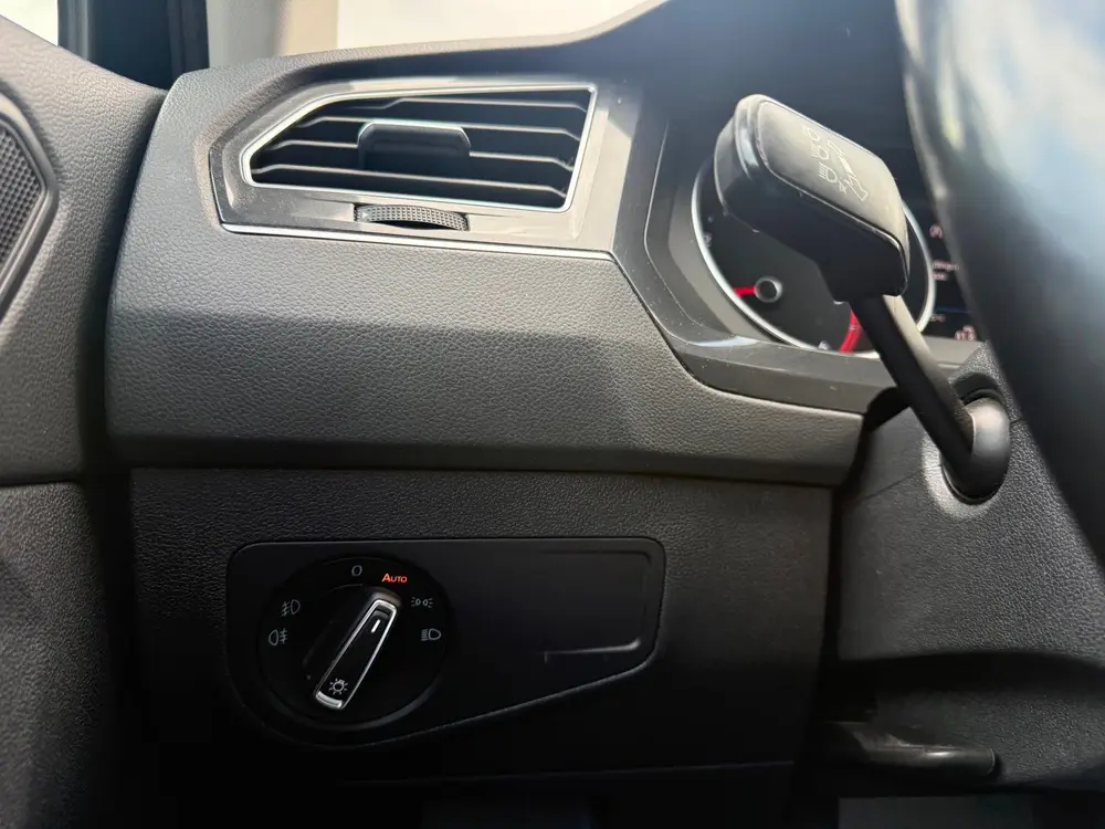 Volkswagen Tiguan 2.0 TDI Comfortline / DSG / Lmv uit 2019, foto 16