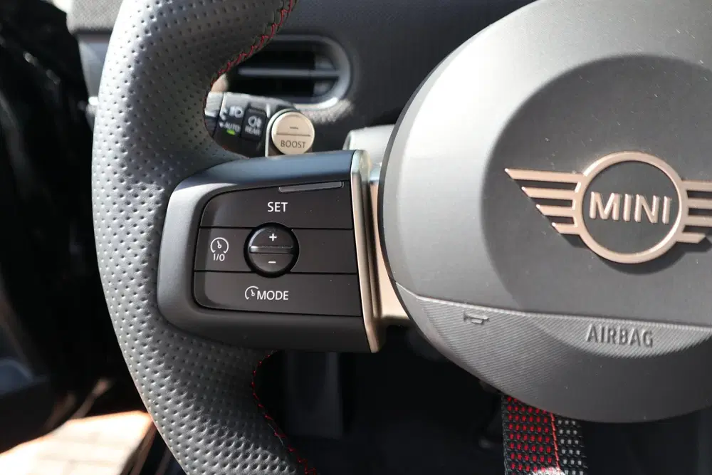 Mini John Cooper Works Cooper C uit 2025, foto 12