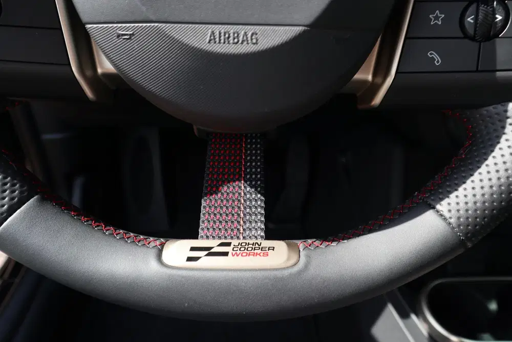 Mini John Cooper Works Cooper C uit 2025, foto 14