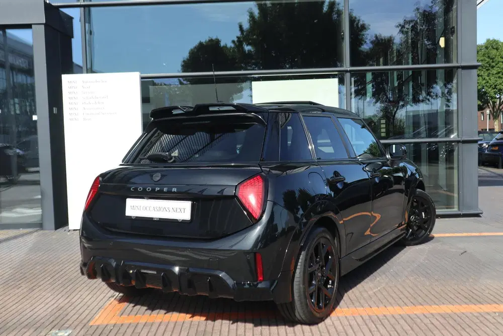 Mini John Cooper Works Cooper C uit 2025, foto 2