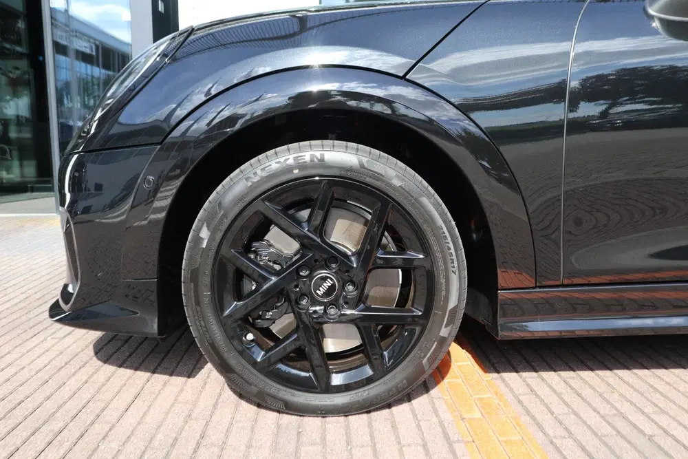 Mini John Cooper Works Cooper C uit 2025, foto 7