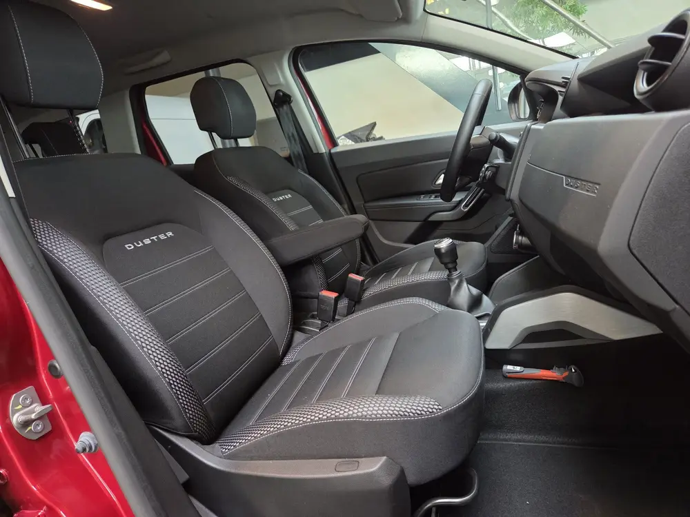 Dacia Duster 1.0 TCe Prestige Trekhaak, Cruise, Navi, Etc uit 2021, foto 17