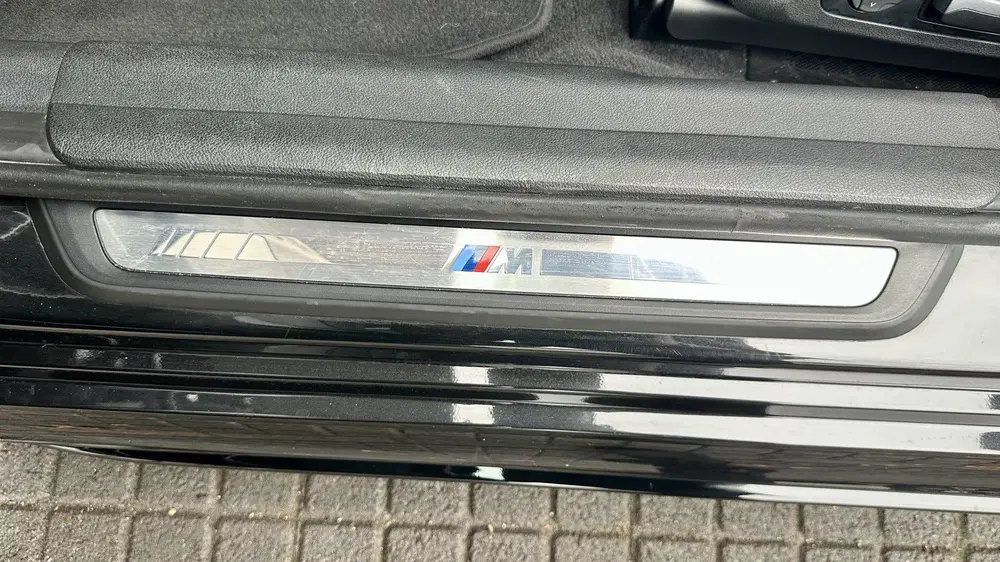 BMW 3-serie 3 Serie Touring 320e M-Performance 20 inch uit 2023, foto 17