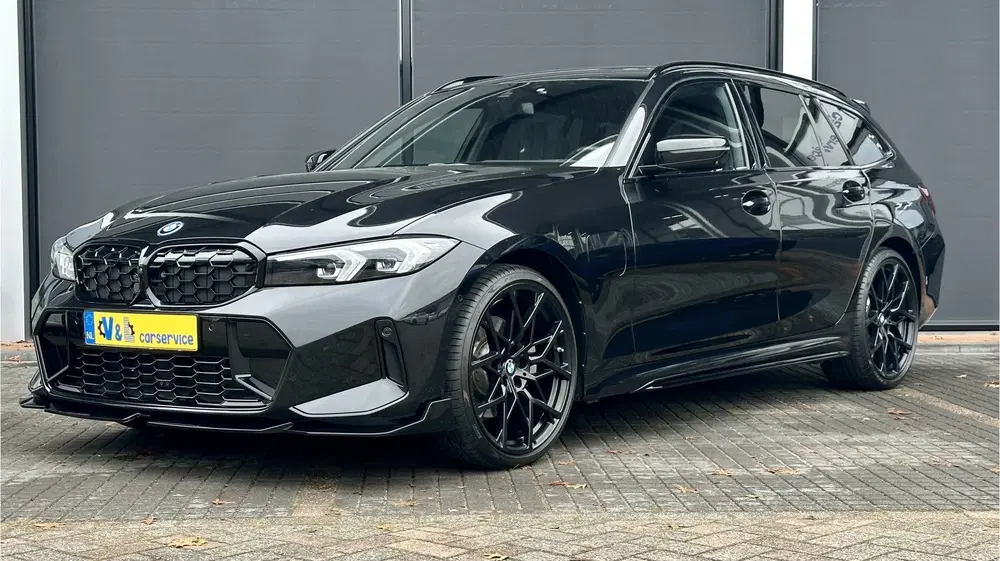 BMW 3-serie 3 Serie Touring 320e M-Performance 20 inch uit 2023, foto 4