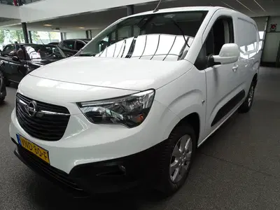 Opel Combo 1.5D L2H1 Edition Automaat uit 2022