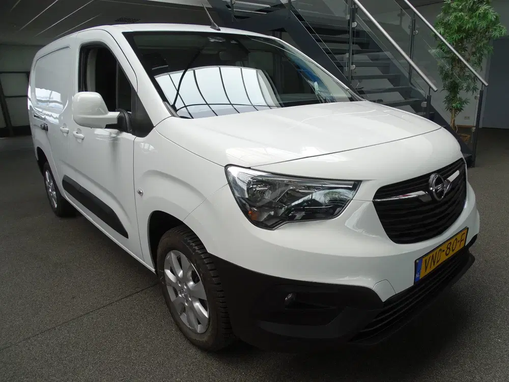 Opel Combo 1.5D L2H1 Edition Automaat uit 2022, foto 6