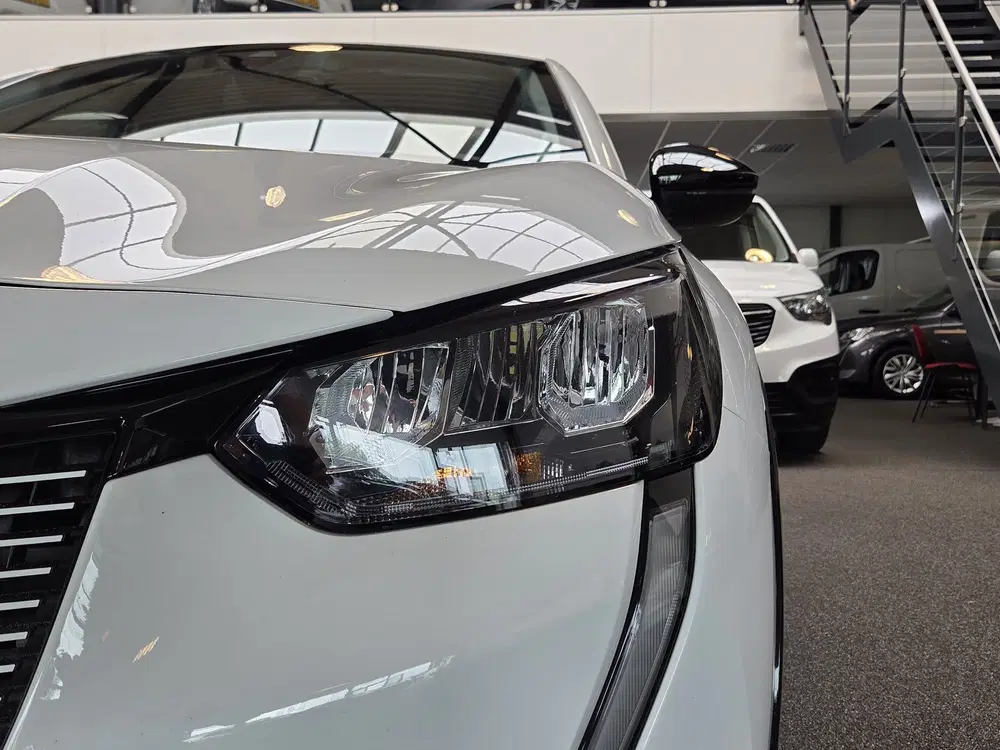 Peugeot 208 EV Active Pack 50 kWh uit 2022, foto 9
