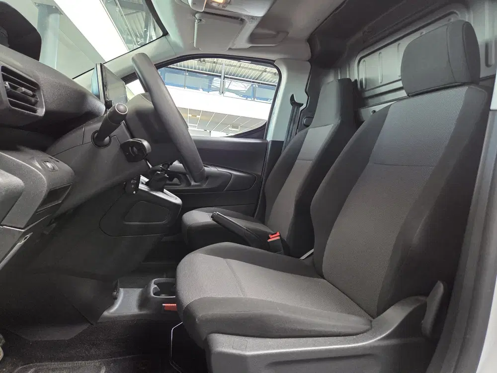 Peugeot Partner 1.5 BlueHDi 100 S&S L1 (bj 2023) uit 2023, foto 12