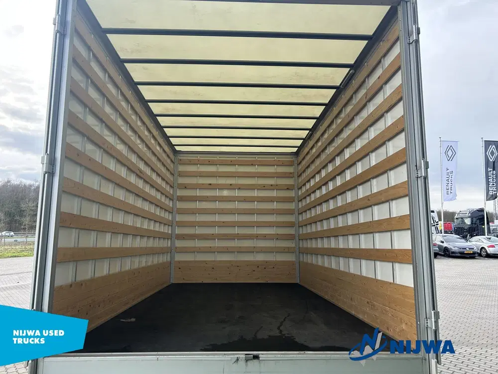 Renault Master uit 2024, foto 17