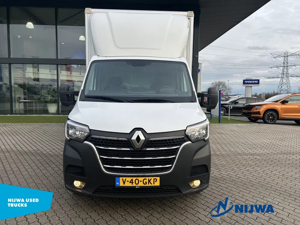 Renault Master uit 2024, foto 6