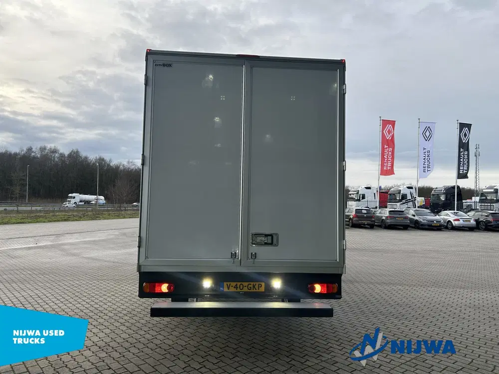 Renault Master uit 2024, foto 8