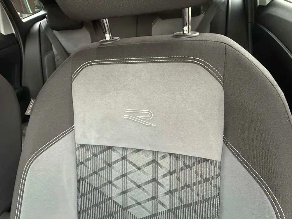Volkswagen Taigo 1.5 TSI R-Line Business uit 2023, foto 15