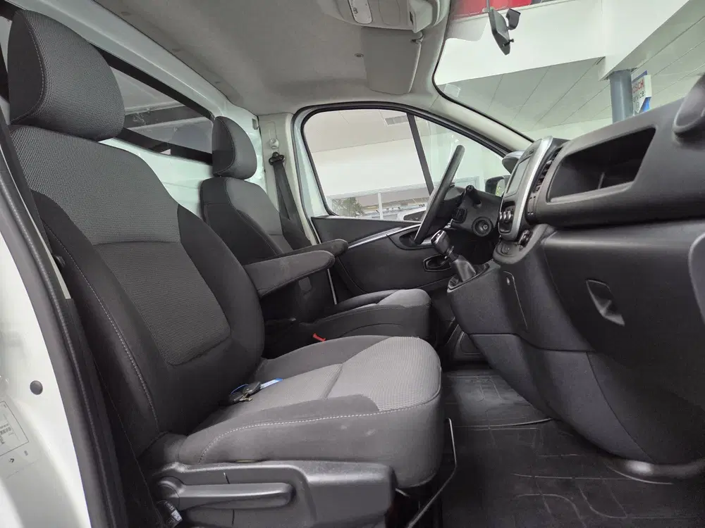 Renault Trafic 2.0 dCi 120 T29 L1H1 Comfort uit 2021, foto 15