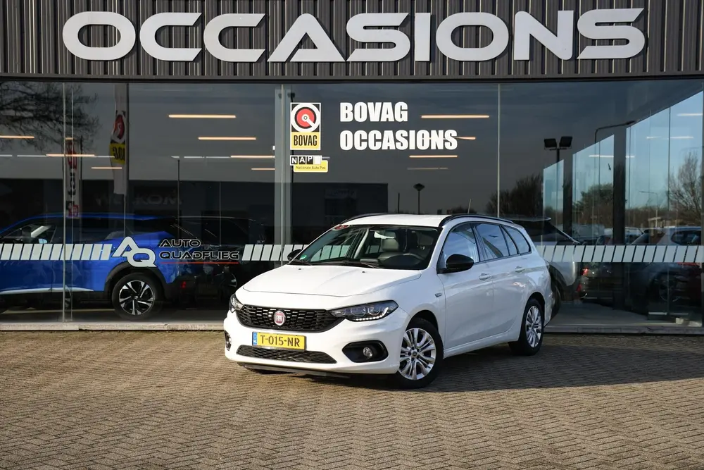 Fiat Tipo 1.4 T-Jet 16v Business Lusso APPLE CA uit 2019
