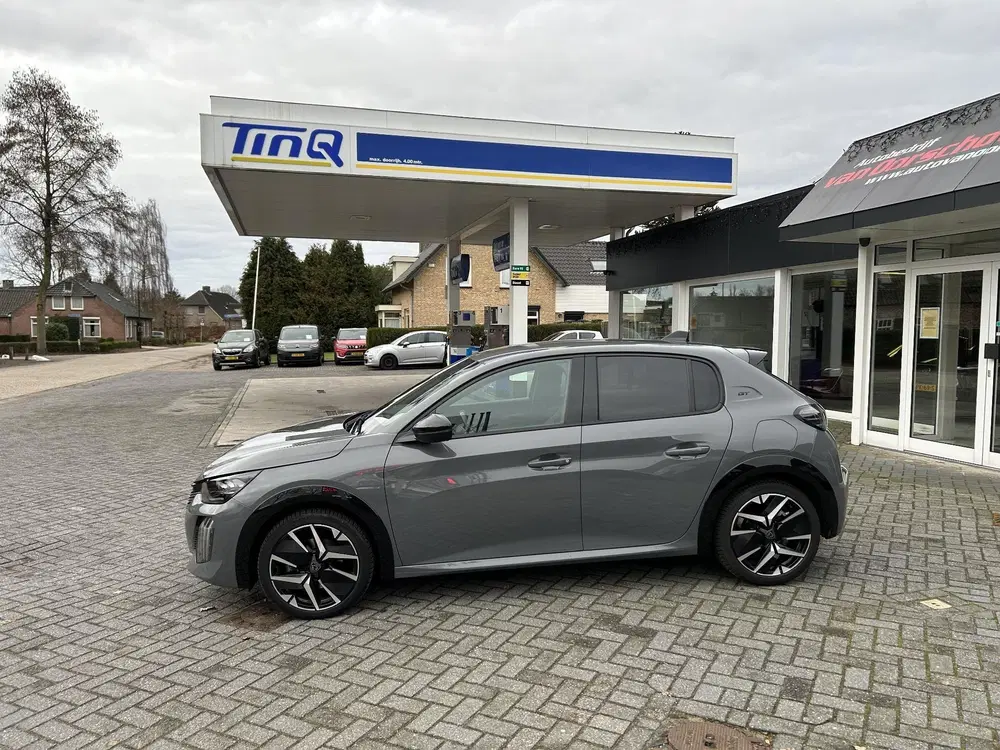 Peugeot 208 1.2 PureTech 100 GT uit 2024, foto 5