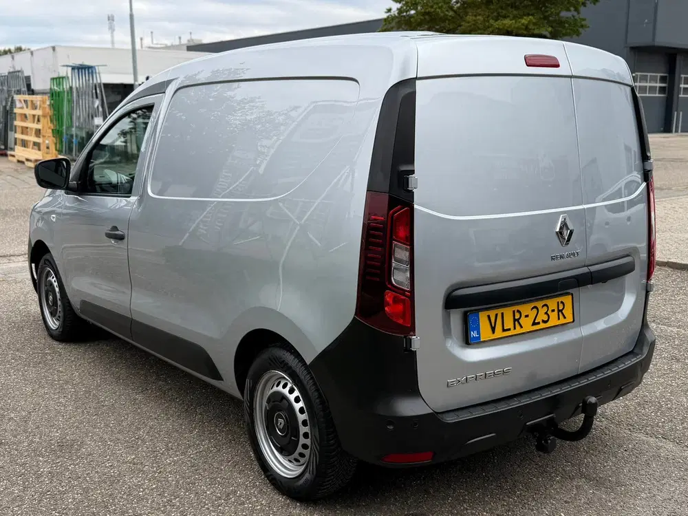 Renault Express 1.5 Blue dCi 75pk 2021 Grijs uit 2021, foto 4
