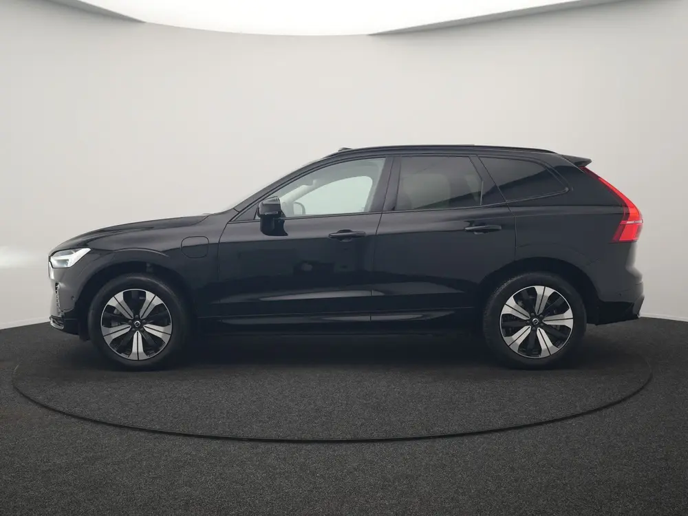 Volvo XC60 T6 PHEV AWD Plus Dark 350pk Dealer O.H uit 2022, foto 2