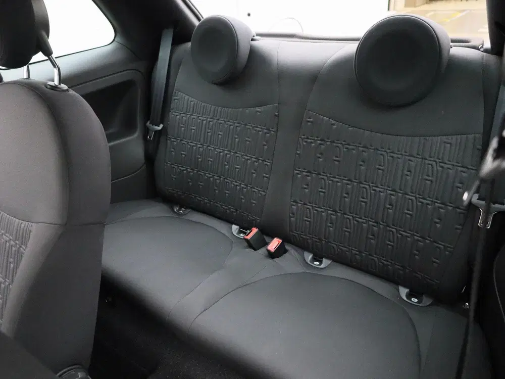 Fiat 500 1.0 Hybrid uit 2023, foto 11