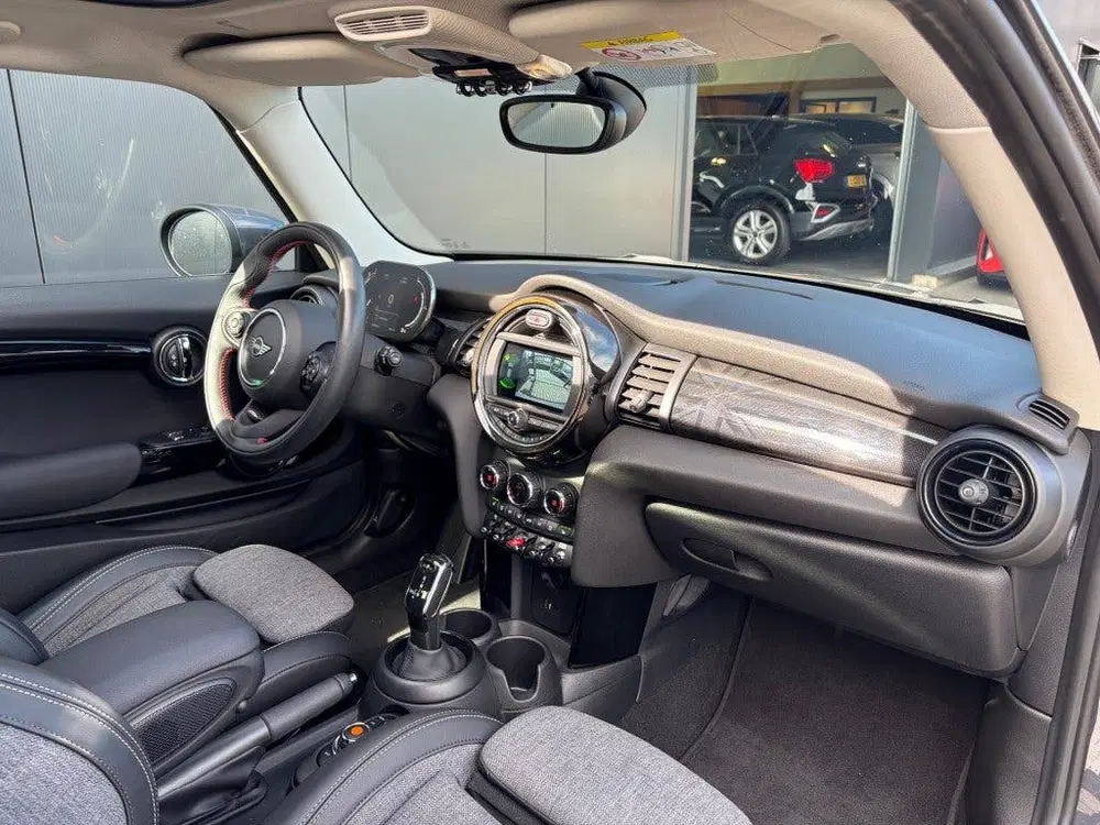 Mini Cooper S 2.0 Aut. Pano Leder Camera LED Carplay Nav uit 2021, foto 5