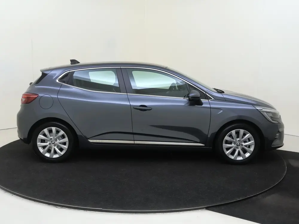 Renault Clio 1.6 E-Tech Hybrid Intens 145PK uit 2022, foto 9