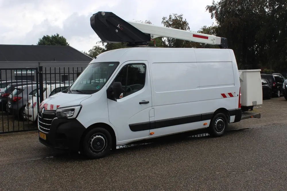 Renault Master T35 2.3 dCi 135 L2H3 Hoogwerker uit 2020, foto 2