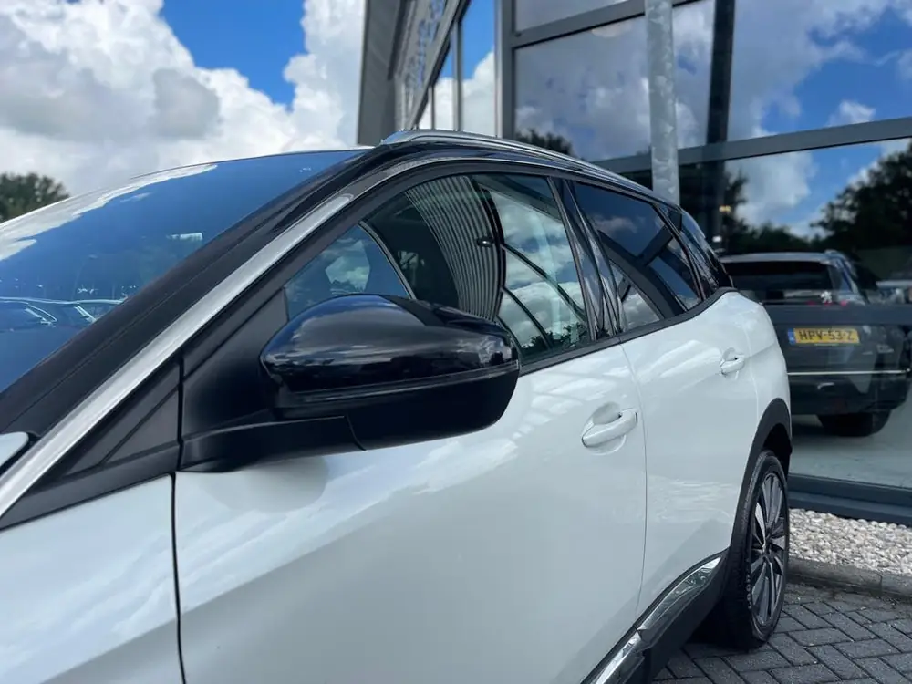 Peugeot 3008 1.2 PureTech Allure | Panorama | Cruise | Clima uit 2021, foto 3