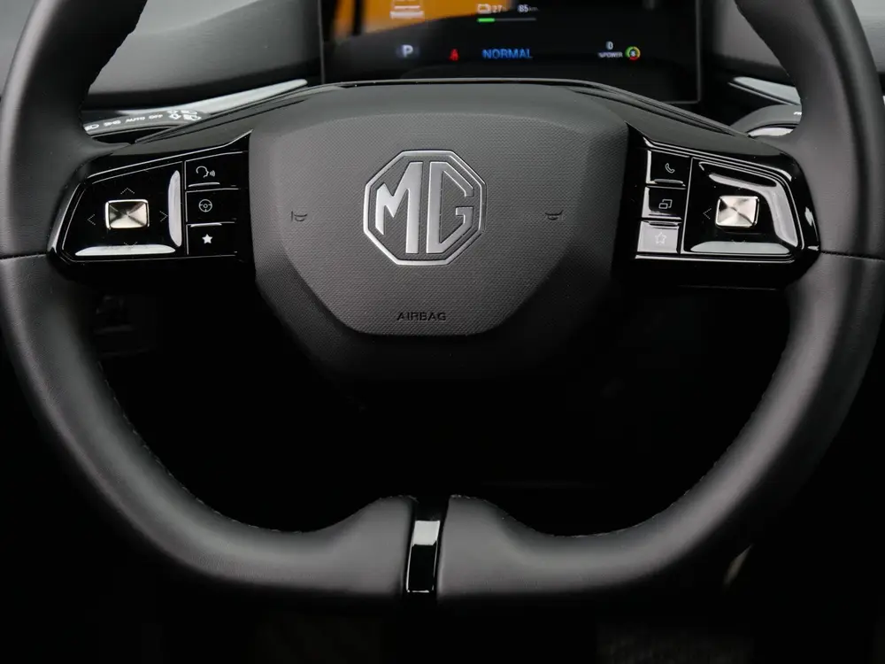 MG MG4 64kWh LONG RANGE uit 2023, foto 12