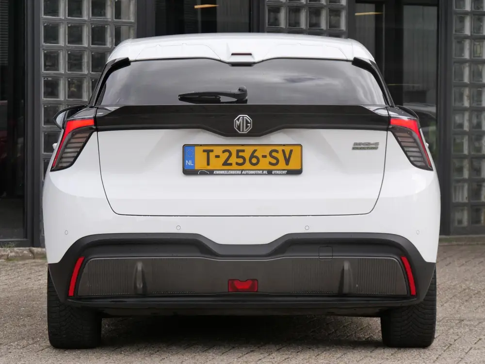 MG MG4 64kWh LONG RANGE uit 2023, foto 16