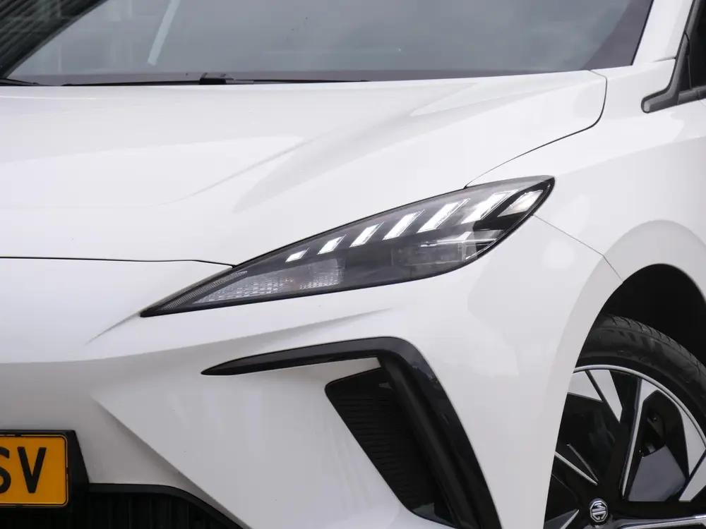 MG MG4 64kWh LONG RANGE uit 2023, foto 19
