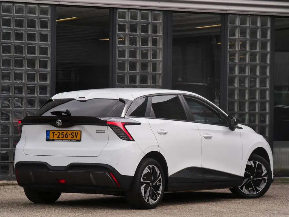 MG MG4 64kWh LONG RANGE uit 2023, foto 2