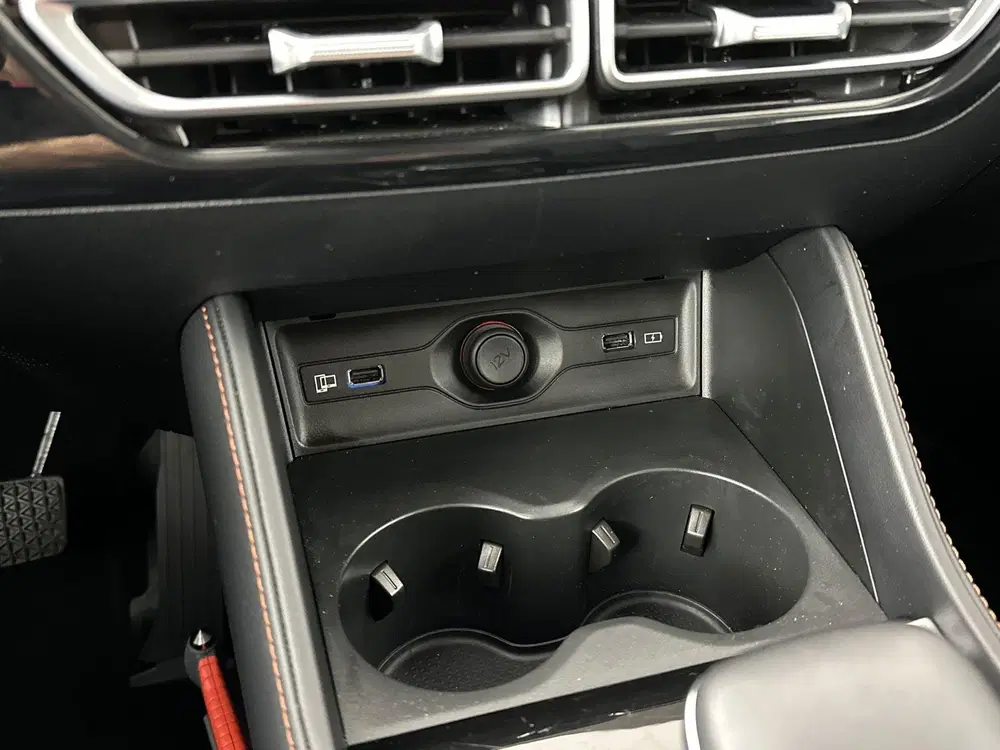 MG HS 1.5 PHEV Aut. Luxury uit 2025, foto 15