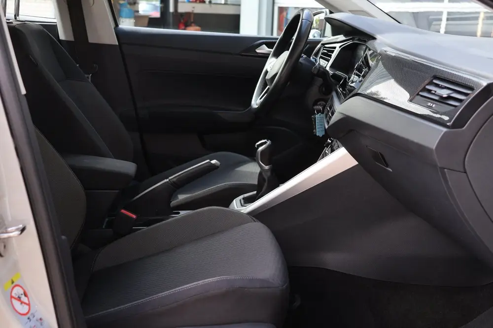 Volkswagen POLO 1.0 TSI 95PK Life App-connect Cruise-control uit 2022, foto 17