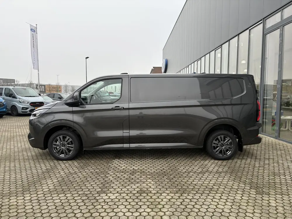 Ford E-Custom 320 L2H1 Limited 65 kWh DEMO I DRIVER ASSI uit 2024, foto 2