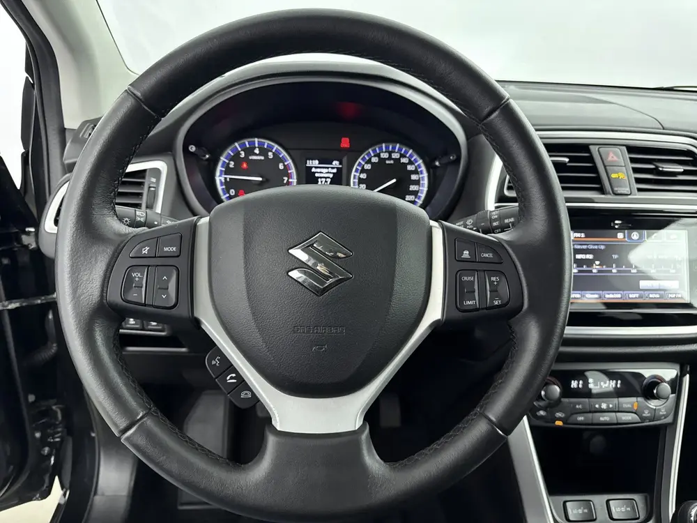 Suzuki S-Cross 1.0 Boosterjet Exclusive Stijl | Parkeersenso uit 2020, foto 15