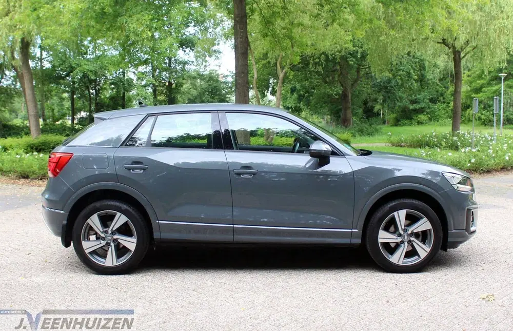 Audi Q2 uit 2020, foto 8
