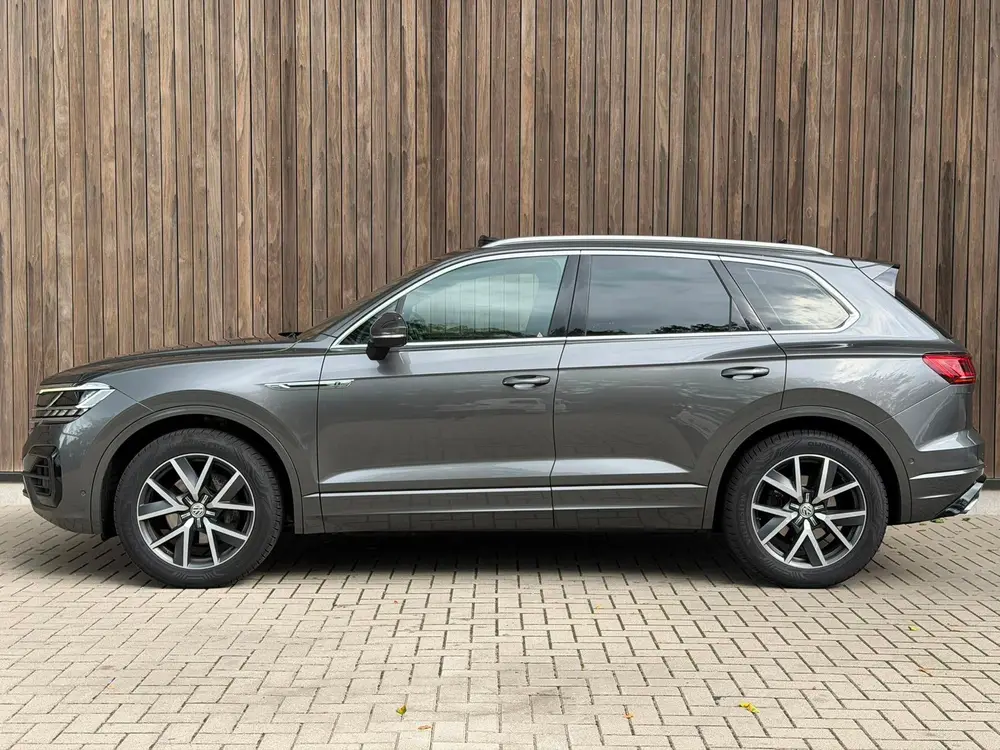 Volkswagen Touareg 3.0 TDI R-Line | FULL OPTIONS | uit 2019, foto 2