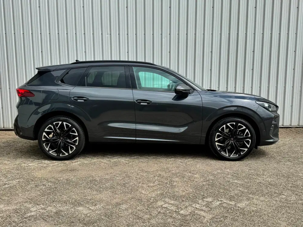 Cupra Terramar 1.5 TSI e-Hybrid uit 2025, foto 2