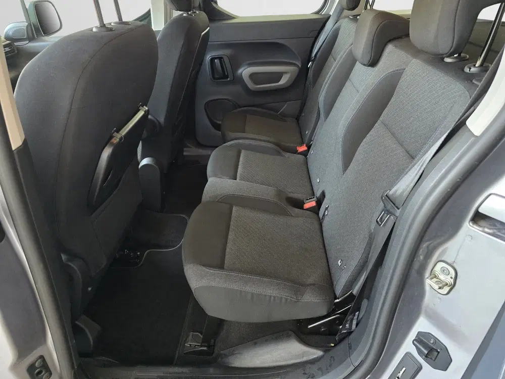 Peugeot Rifter 1.2 PureTech Style uit 2021, foto 13