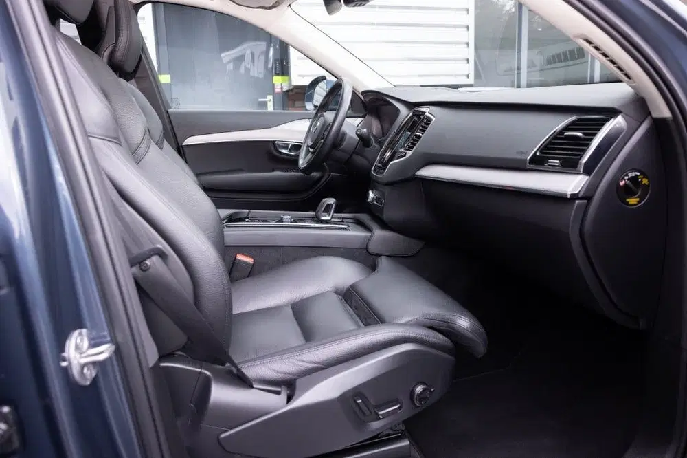 Volvo XC90 Inscription Expression Recharge Plug-In Hy uit 2021, foto 12