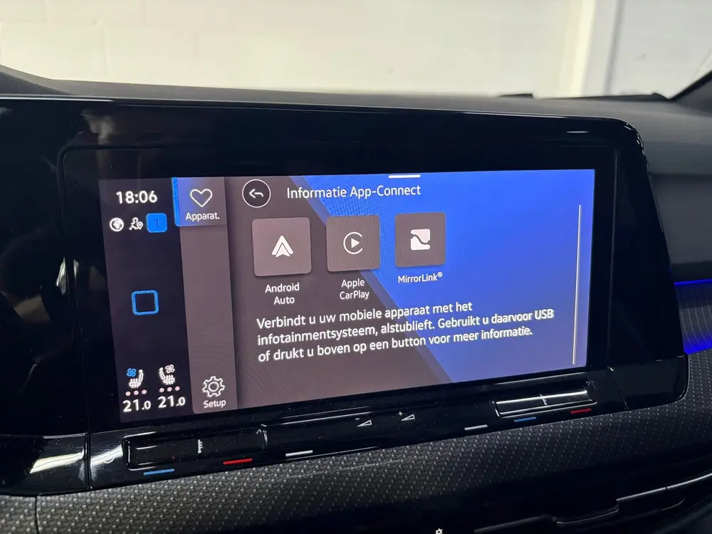 Volkswagen Golf 2.0 TSI R 4Motion uit 2023, foto 18
