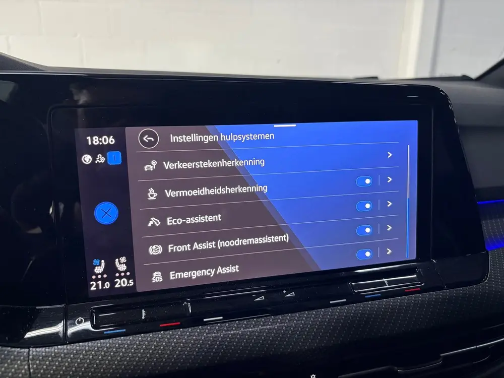 Volkswagen Golf 2.0 TSI R 4Motion uit 2023, foto 20