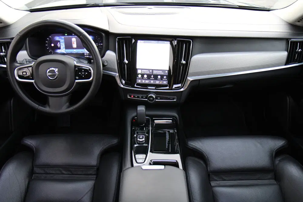 Volvo V90 2.0 T6 Plug-in hybrid AWD Pano Trekhaak Ca uit 2023, foto 13