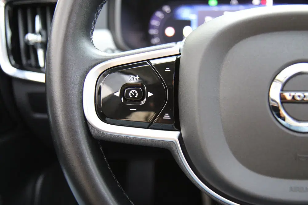 Volvo V90 2.0 T6 Plug-in hybrid AWD Pano Trekhaak Ca uit 2023, foto 15