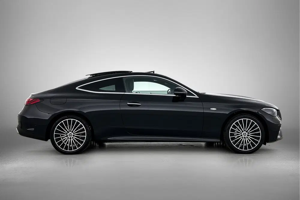 Mercedes-Benz CLE CLE Coupé 300 e AMG Plug-In Hybride uit 2025, foto 14