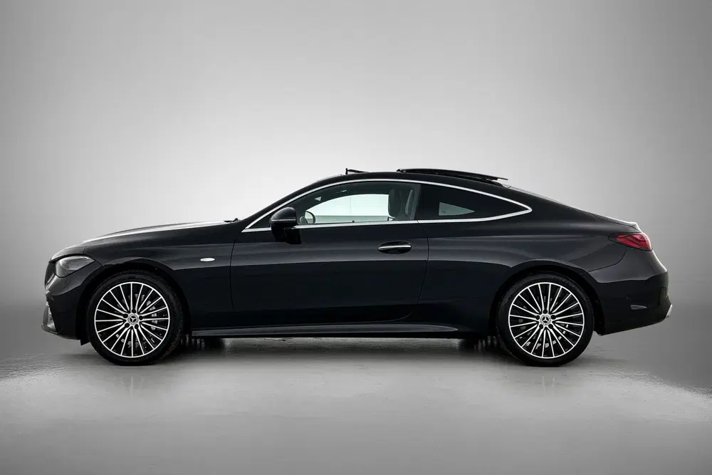 Mercedes-Benz CLE CLE Coupé 300 e AMG Plug-In Hybride uit 2025, foto 3