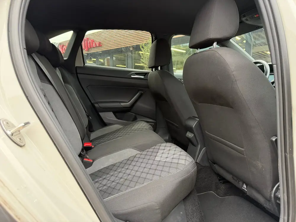 VOLKSWAGEN TAIGO 1.0 TSI 110pk R-Line (bj 2022, automaat) uit 2022, foto 20