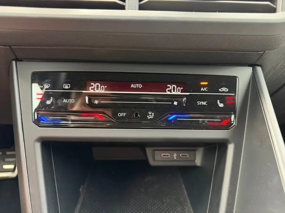 VOLKSWAGEN TAIGO 1.0 TSI 110pk R-Line (bj 2022, automaat) uit 2022, foto 7