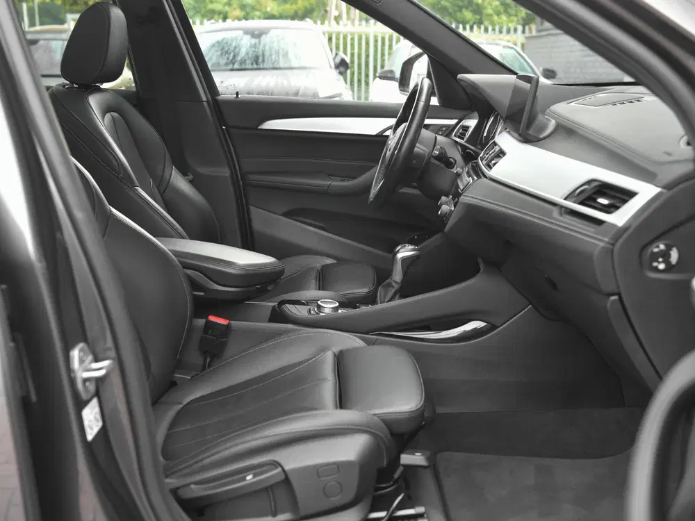 BMW X1 xDrive25e eDrive Edition SOH 91% M pakket uit 2021, foto 12