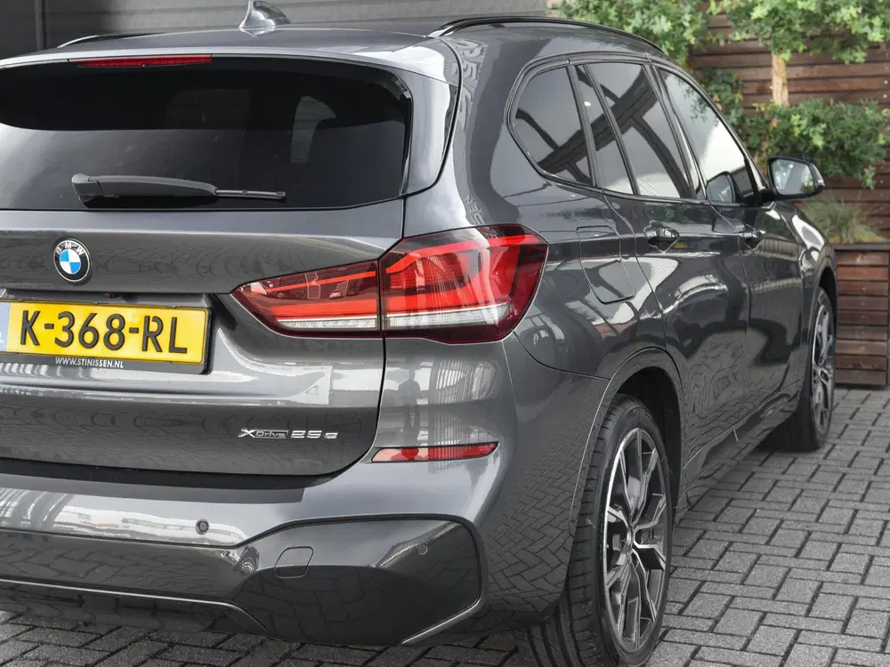 BMW X1 xDrive25e eDrive Edition SOH 91% M pakket uit 2021, foto 15
